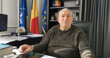 Stire din Politică-Administrație : Vara aceasta, comuna Lumina este împânzită de polițiști. Primarul Dumitru Chiru explică motivul!