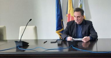 Stire din Politică-Administrație : Plângeri privind transportul de persoane în judeţ. Mihai Lupu reacționează! "Respectaţi contractul!"