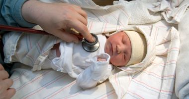 Stire din Sănătate : Malformaţiile cardiace congenitale au, uneori, consecinţe grave asupra bebeluşilor