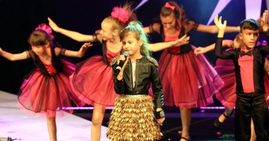 Stire din Cultură-Educație : Marea finală a Festivalului Mamaia Copiilor. Constănțenii, așteptați  la Casa de Cultură din Constanța