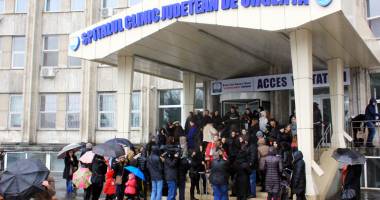Stire din Politică-Administrație : Mămicile din Constanța cer înființarea unui Spital de Pediatrie. Ce spun consilierii județeni