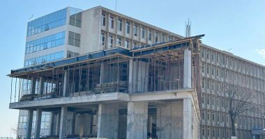 Ample lucrări la Mangalia. "Clădirea Ambulatoriului va avea, la final, două etaje" - 2