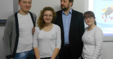 Stire din Cultură-Educație : Cei mai buni elevi de la Liceul "Hurmuzescu" pleacă la Bruxelles