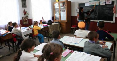 Stire din Cultură-Educație : Constanța are nevoie de mediatori școlari să lupte cu analfabetismul!