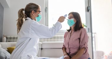 Stire din Social : Bolnavii asimptomatici cu Covid, monitorizaţi de medicii de familie