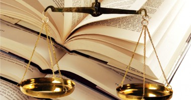 Stire din Eveniment : Aproape jumătate din români vor apela la mediere