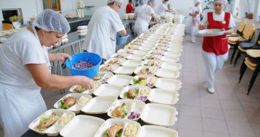 Nu vă bateţi joc de bolnavi! Firma de catering de la Spitalul de Urgenţă ar putea relua protestele! "Nu s-a rezolvat nimic!" - 3