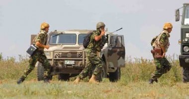 Stire din Eveniment : Galerie FOTO. Scene de luptă în Dobrogea: inamicii au luat cu asalt o bază militară
