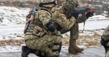 Bătaie de joc, în cadența bocancilor. „Militarii au fost lăsați de izbeliște!” - 2