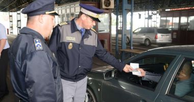Stire din Eveniment : Plecați în străinătate cu copiii? Iată ce trebuie să știți, pentru a nu fi opriți la graniță!