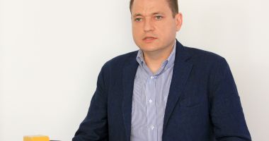 Stire din Economie : Mircea Dobre: „Sper ca până în octombrie, noiembrie să avem OMD funcţional la Constanţa”