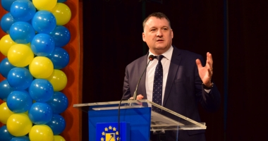 Stire din Politică-Administrație : Miting pentru susținerea moțiunii de cenzură împotriva Guvernului Tudose, la Constanța