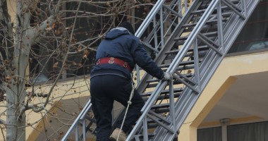 "Suntem obișnuiți să intrăm cât mai repede peste nemernici în case" - 2