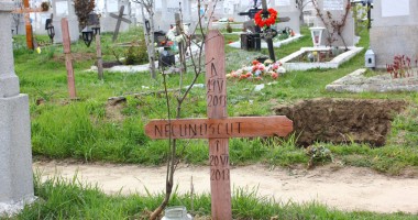 Stire din Eveniment : Morții fără nume din cimitirele Constanței