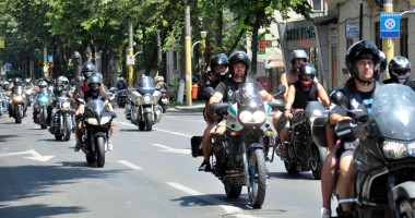 Stire din Eveniment : Moartea vine pe două roți