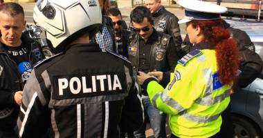 VIDEO.  Motocicliști vs. șoferi. Cine aduce moartea pe șosele? - 4