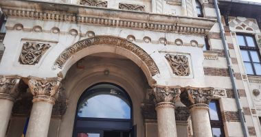 Crăpături tot mai adânci pe pereții Muzeului de Artă Populară. Când va fi ștearsă povara anilor? - 2