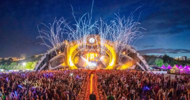 Stire din Cultură-Educație : Grandoarea festivalului NEVERSEA, din statisticile organizatorilor