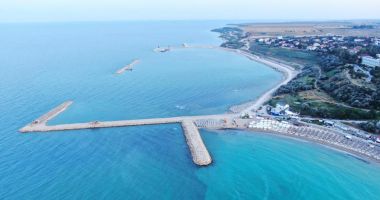 Noile diguri de la Eforie prind formă. Continuă lucrările de stopare a eroziunii costiere - 2