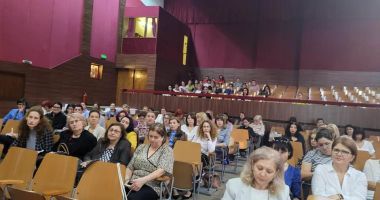 Noi metode de instruire a elevilor constănţeni. Ce abordări propun profesorii - 2