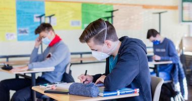 Stire din Cultură-Educație : O nouă simulare a examenelor naţionale, la Constanţa. Testările, programate înainte de Paște
