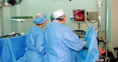 Stire din Sănătate : Operații pentru micșorarea stomacului, într-o clinică din Constanța