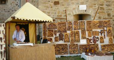 Un destin dedicat sculpturii. El e artistul care dă viață teiului - 2