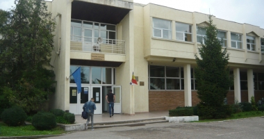 Stire din Cultură-Educație : O nouă lovitură la... Palat? De ce a devenit Palatul Copiilor o miză atât de mare pentru alianța PSD-PMP