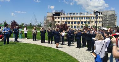 Avocatul Cătălin Filișan a dat Restartul! În orașul sufocat de buruieni, a... răsărit o „bijuterie” de parc - 2