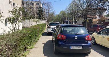 Parcări desfiinţate, pietoni în pericol şi proprietari supăraţi. „Trebuia să se gândească la asta înainte!” - 3