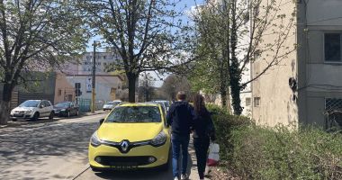 Parcări desfiinţate, pietoni în pericol şi proprietari supăraţi. „Trebuia să se gândească la asta înainte!” - 2