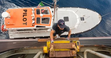 Stire din Economie : Patronatul portuar salută decizia Justiției privind pilotajul maritim