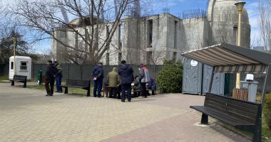 Pavilioanele de vară pentru pensionari, transformate în cluburi permanente. "Vor fi modernizate!" - 3