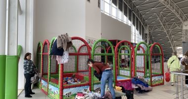 Mii de refugiaţi ucraineni, la Constanţa. Apel de la voluntari: "Este nevoie de mâncare, cărucioare pentru copii!" - 3