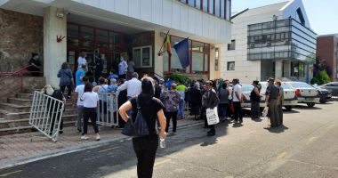 Casa de Pensii Constanţa, luată cu asalt de urmaşii persecutaţilor etnic. „Vrem să scăpăm de grijă!” - 4