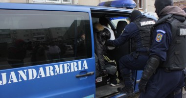 Stire din Eveniment : Lovitură de două milioane de euro. Cum acționau "Tică", "Boenică" și "Piticu"