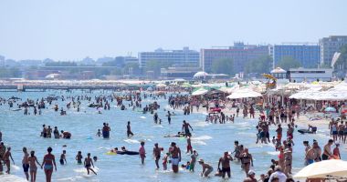 Stire din Social : Pericolul din apa de mare. Medicii dezvăluie ce plaje trebuie să evitați!