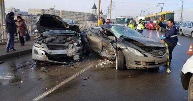 Stire din Eveniment : Traume ireparabile. "De patru ani, de la accidentul rutier, nu mai pot nici să mă pieptăn"