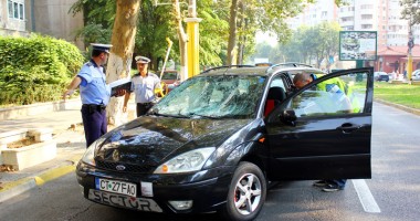 Grav accident rutier! Patru persoane, spulberate de pe "zebră" - 1