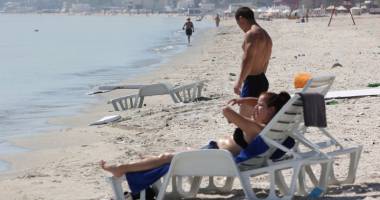 Stire din Social : Plaje de pe litoral, rămase de izbeliște. Nimeni nu a vrut să le închirieze