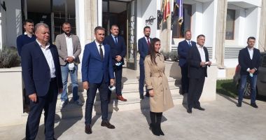 Stire din Politică-Administrație : PNL Constanța are cei mai buni candidați pentru Parlament