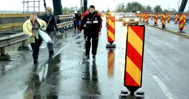 Stire din Eveniment : Cine sunt victimele restricției de pe podul de la Agigea