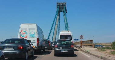 Stire din Politică-Administrație : CJC dă liber la transportul de peste 3,5 tone pe podul de la Agigea. Vezi cine are voie
