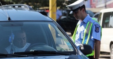 Stire din Eveniment : POLIȚIȘTII NAȚIONALI, SUPĂRAȚI PE POLIȚIȘTII LOCALI: "Să se numească Gardă Publică. Ne copiază mașinile și uniformele"