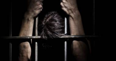 Stire din Eveniment : Polițist achitat de instanță, după opt luni petrecute în arest!