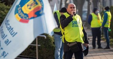 Stire din Eveniment : Vasile Zelca: „Polițiștii care-i verifică pe carantinați acasă pot fi acuzați de abuz în serviciu”