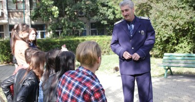 Polițistul care face liniște în căminele studențești - 2