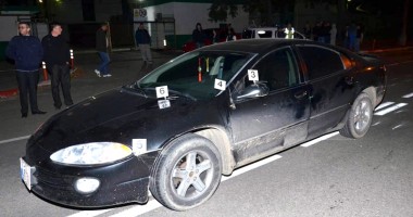 Curse ilegale de mașini în Constanța. Vitezomanii au spulberat un polițist care i-a prins cu radarul! - 2