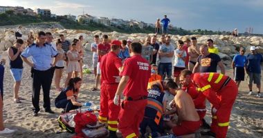 Stire din Eveniment : Zile de foc pentru salvatori, la Constanța. Peste 150 de urgențe în care echipajele SMURD au acordat primul ajutor!