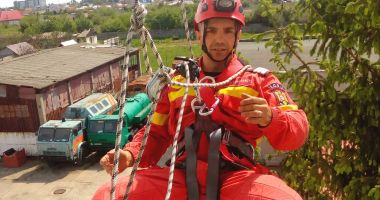 Incursiune în sufletul salvatorului în roșu. „Este un adevărat război pe stradă, printre fiare și oameni” - 3